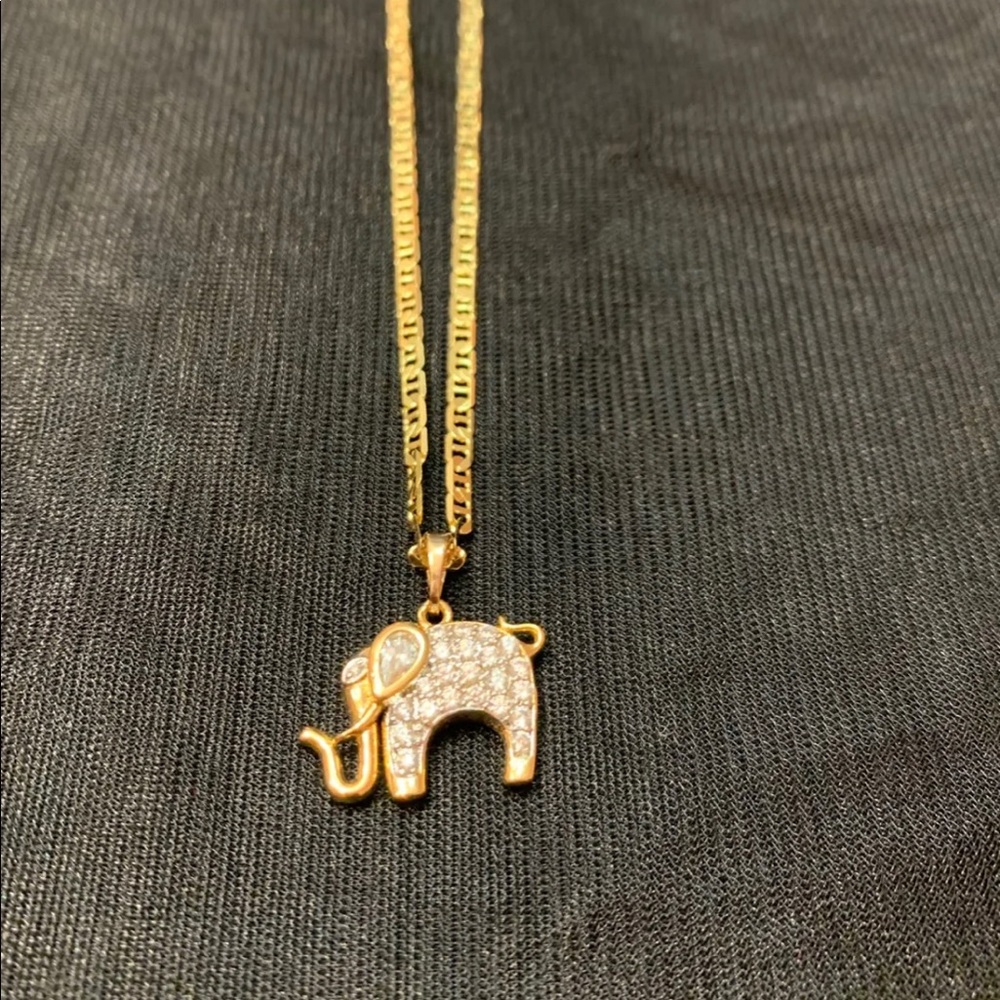 Necklaces - Picture 5 of 6